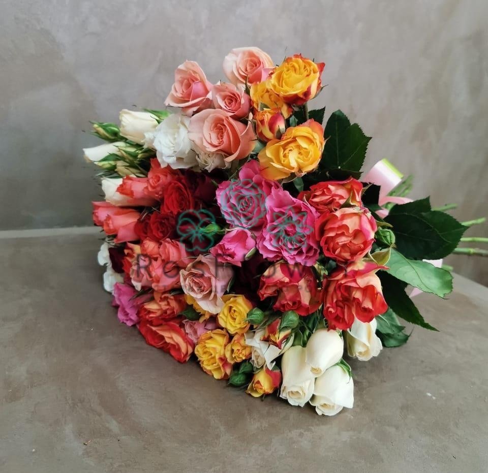 Букет цветов из: Розы в Богане