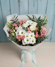 Букет цветов из:  Розы, Лизиантусы и Хризантемы в Богане