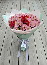 Букет цветов из:  Альстромерии в Богане