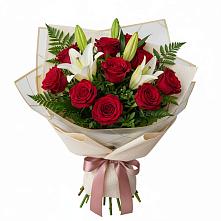 Букет цветов из:  Лилии и Розы в Богане