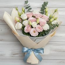 Букет цветов из:  Лизиантусы в Богане