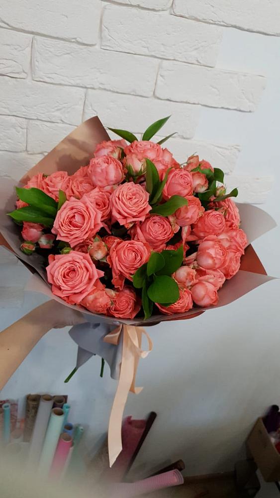 Букет цветов из: Розы в Богане