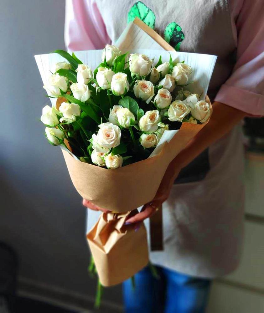 Букет цветов из: Розы в Богане