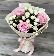 Букет цветов из:  Розы в Богане