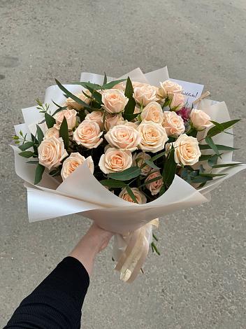 Букет Кремовые розы Латте в Богане