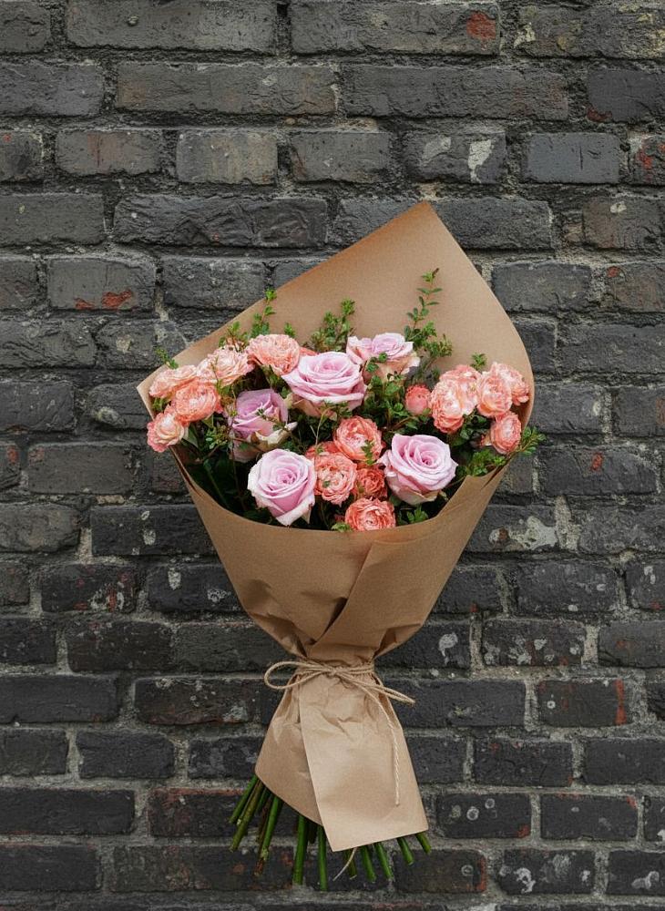 Букет цветов из: Розы в Богане