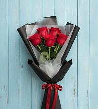 Букет цветов из:  Розы в Богане