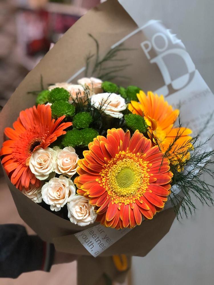 Букет цветов из: Герберы, Хризантемы и Розы в Богане