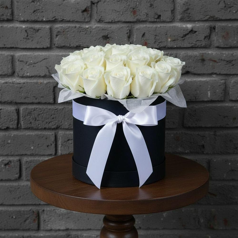 Цветочная композиция из Розы в шляпной коробке в Богане