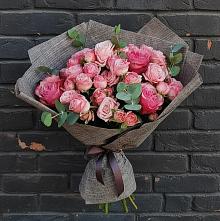 Букет цветов из:  Розы в Богане