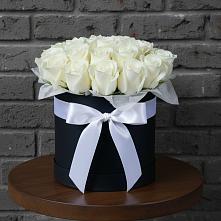 Цветочная композиция из Розы в шляпной коробке в Богане